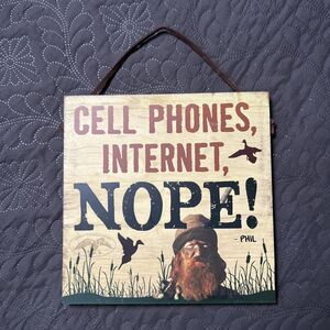 Cell Phones Int Wood Sign Robertson Family Wisdom Duck Commander Dynasty 8” Phil